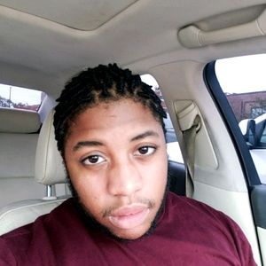 Meet your Posher, Derrick